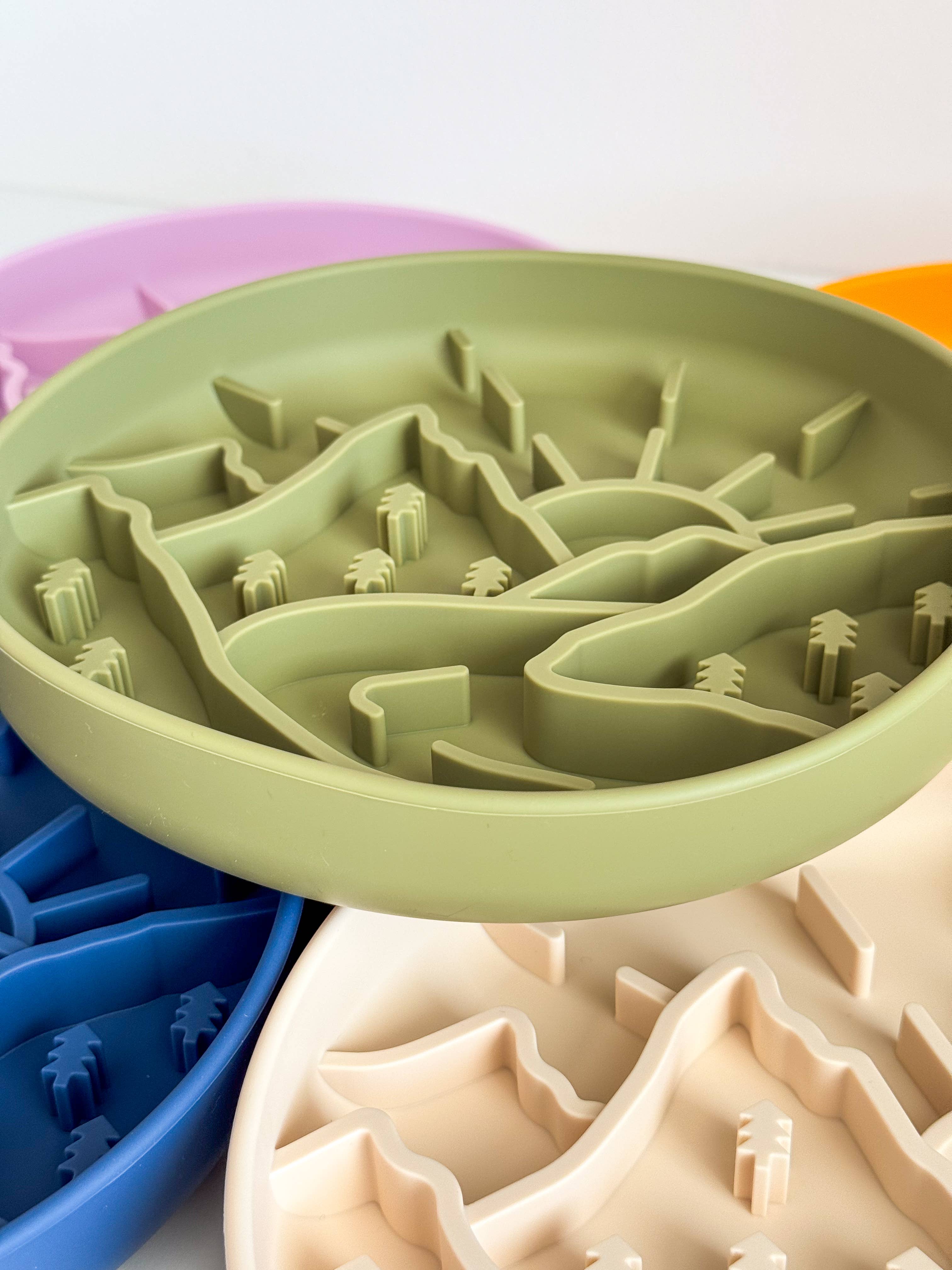 Doggotique - Wholesale Pet Bowl - Cat/Dog - Slow Bowl Mountains, lick mat for dogs, dog food bowl3