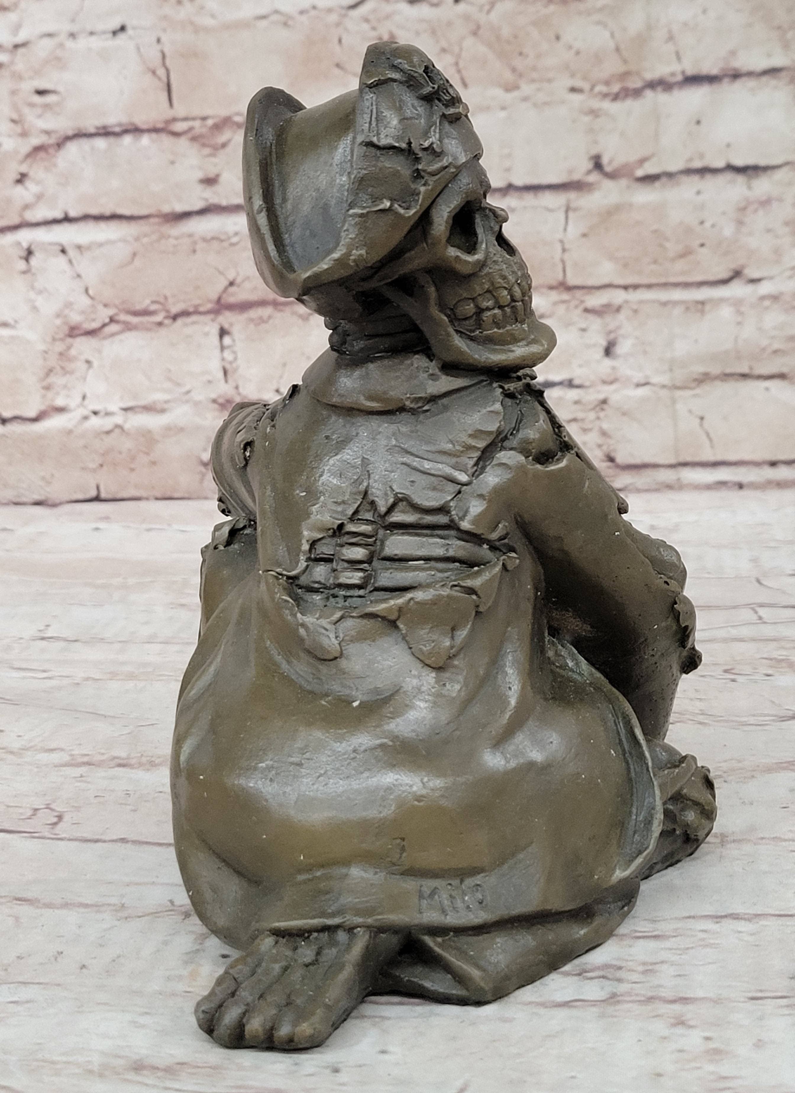 Bronzhaus - Wholesale Sculpture - Pirate Skeleton Wine Holder Bronze Statue Sculpture Figurine Home Decor4