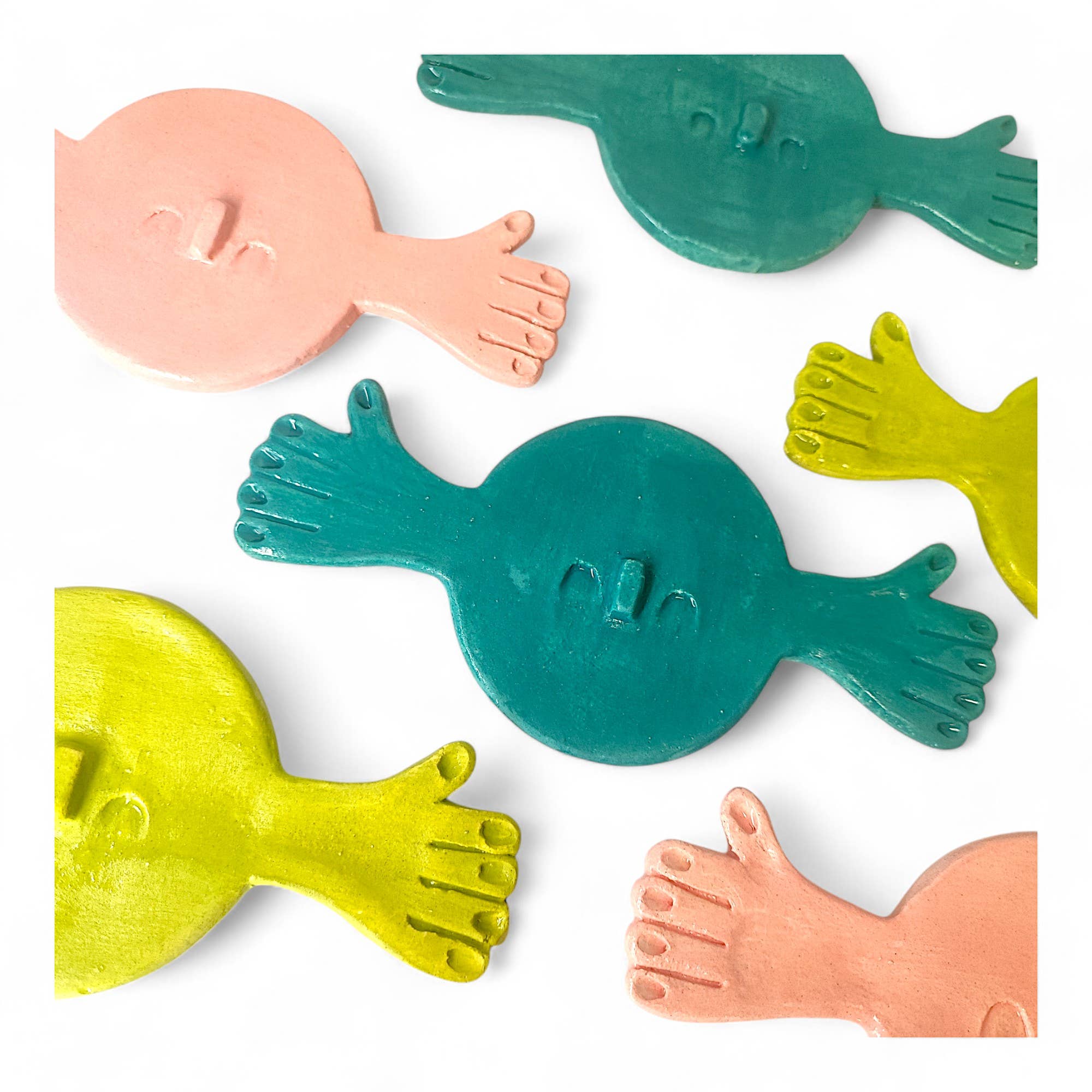 NÃO SOU RITA by Joana Nogueira - Wholesale Beeldje/beeldhouwwerk - Hi! - kleurrijke keramische wanddecoratie0