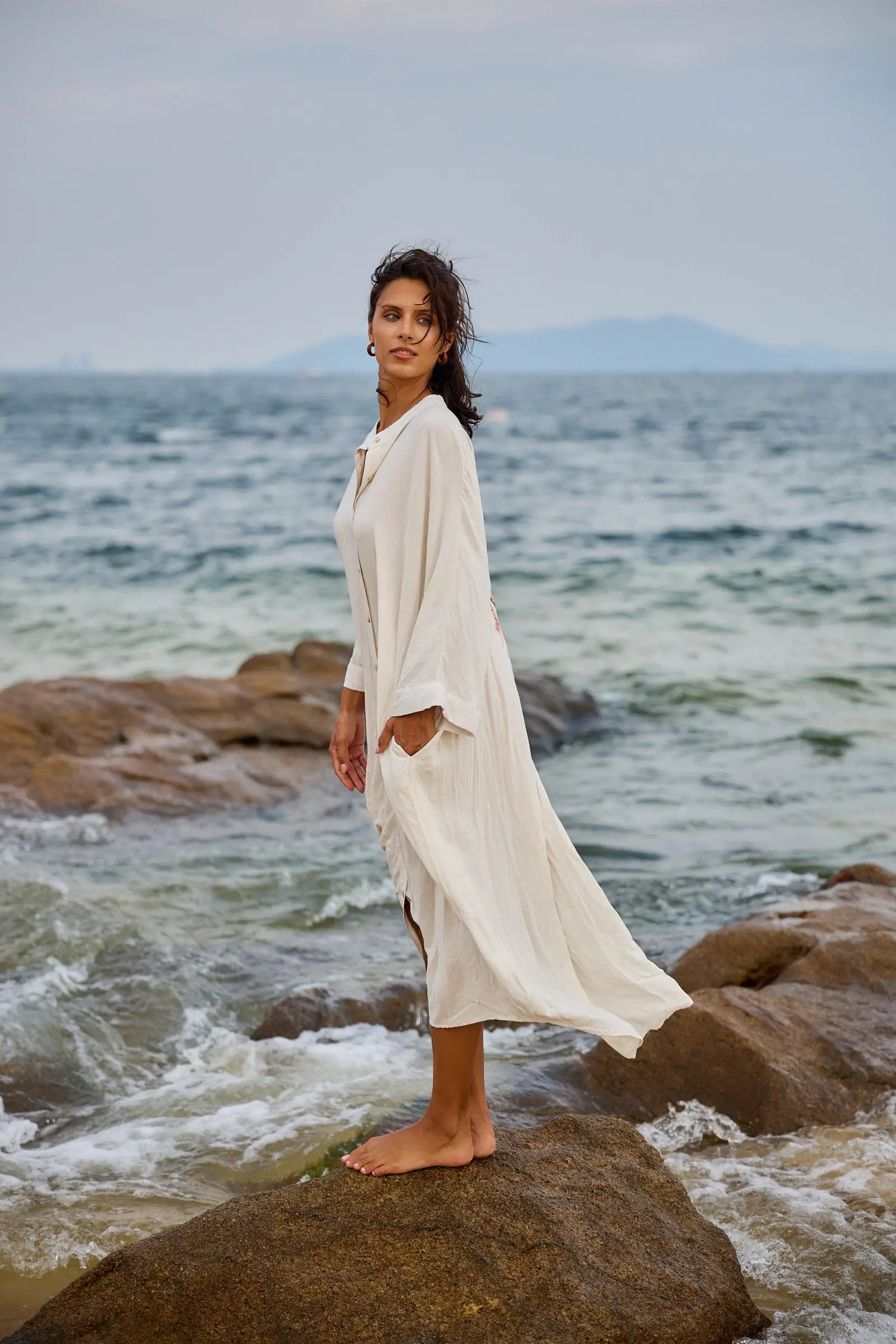 White Long shirt-style dress with openwork embroidery on the back, for wholesale on Faire3