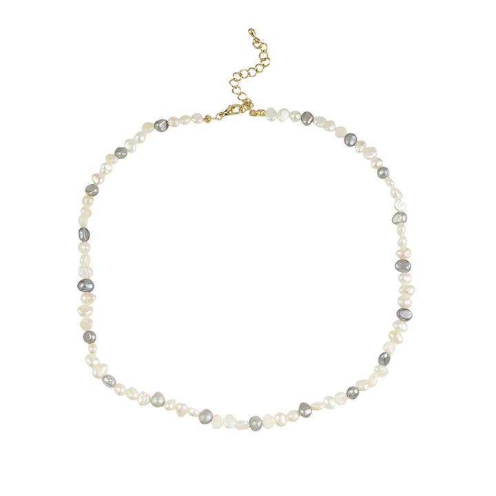 Collier Carmen Pearl pour la vente par Jolie & Deen