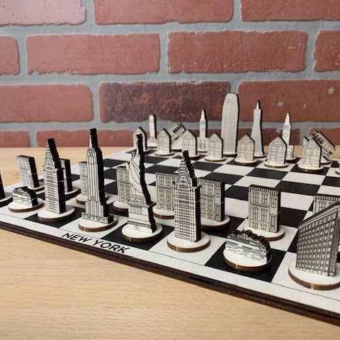 Ingeneius - Wholesale Board Game - Wooden Skyline Chess Set0