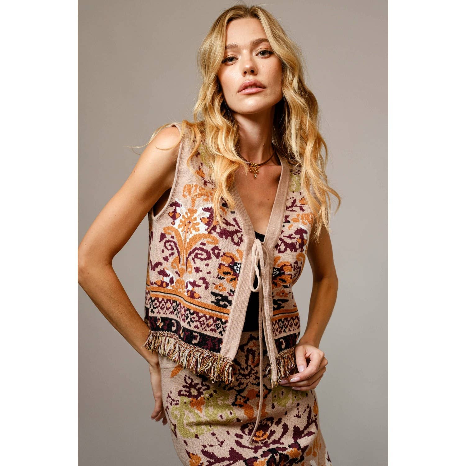 TAUPE Haut en maille à franges ethniques en vente sur Faire2