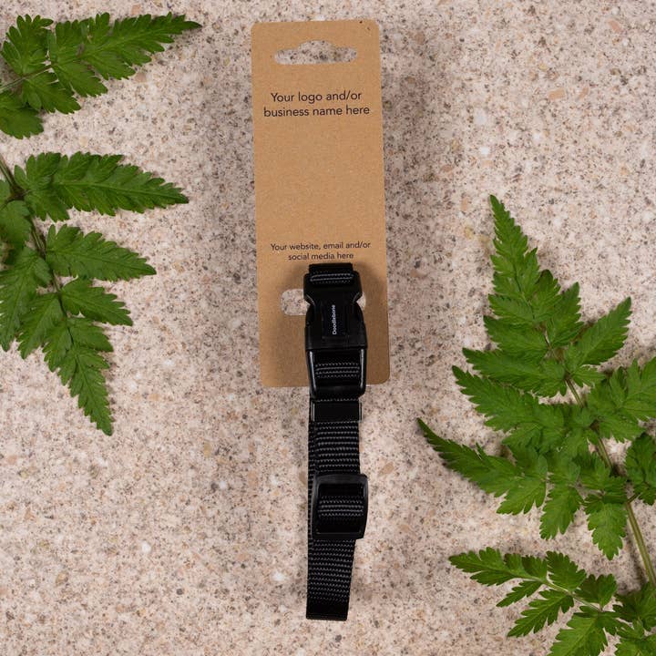 Kundenspezifisch bedruckte Hunde-/Katzenhalsband-Displaykarten, recycelte Kraftkarte, 14 cm x 5 cm (3 Lochgrößen und Kartenoptionen) für den Großhandel von Fernery Designs