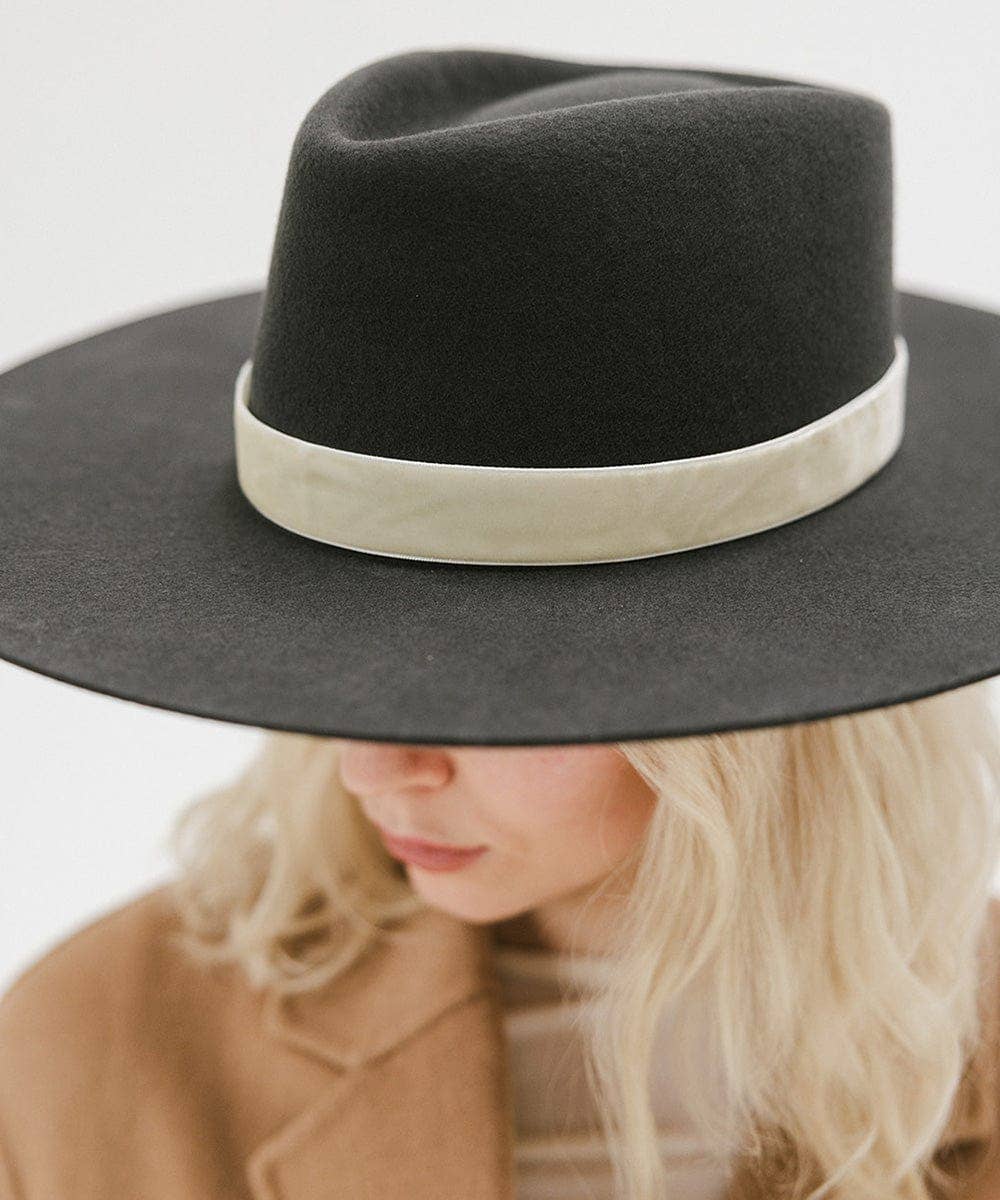 Gigi Pip - Wholesale Fedora - Women's - Dakota Triangle Crown20