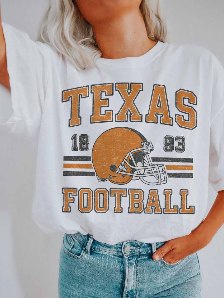 T-SHIRT SURDIMENSIONNÉ TEXAS FOOTBALL pour la vente par GOOD DAY STREET
