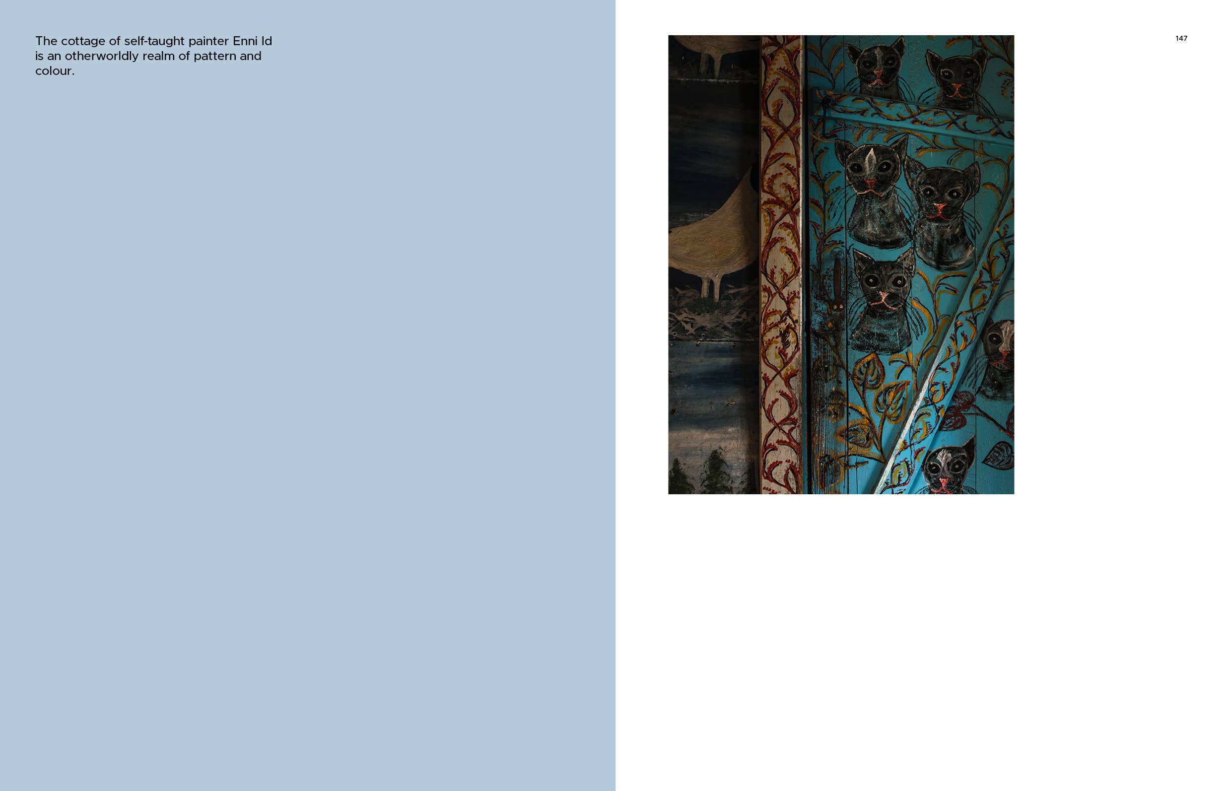 Cozy Publishing - Wholesale Arts & Entertainment Book - Iconic Atelier5