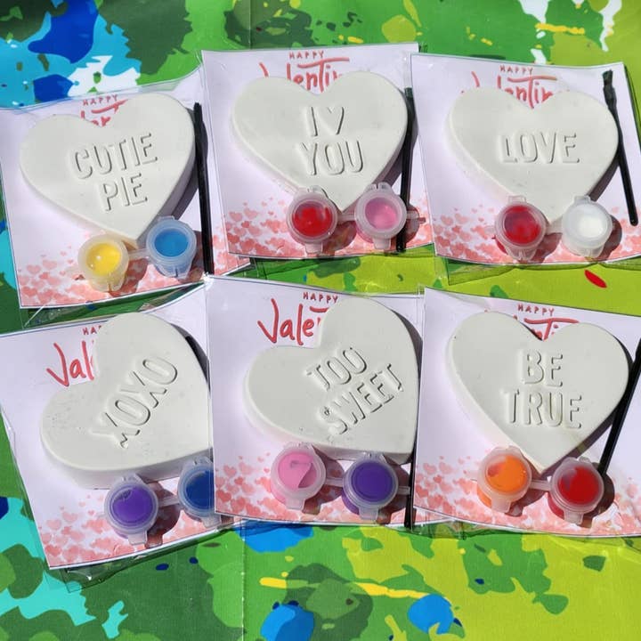 Snazzy Crayons – wholesale Festgåva – Alla hjärtans dag målningskit | Hjärta måla ditt eget kit |