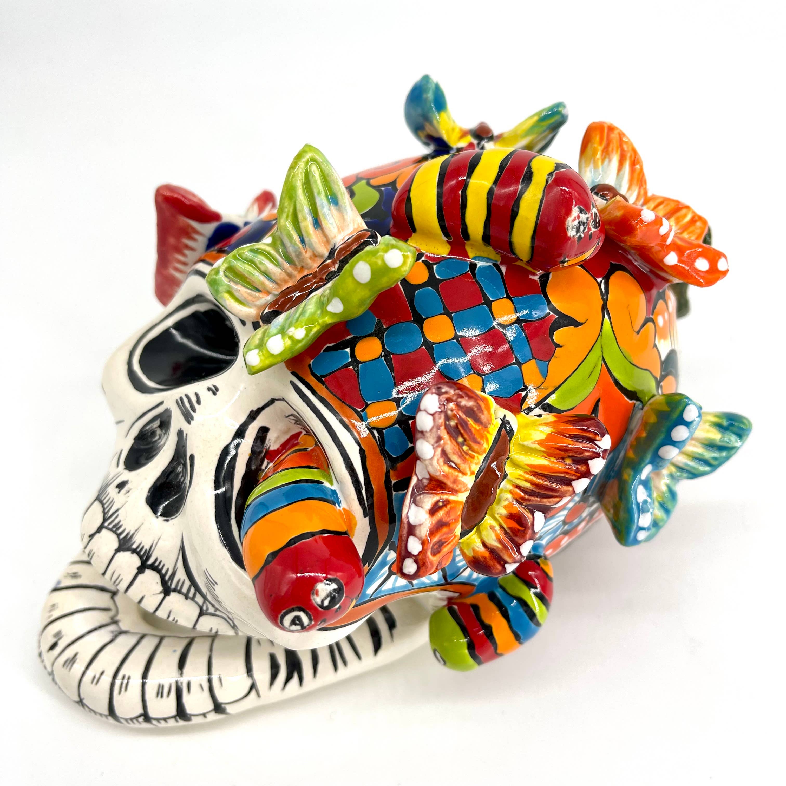 Calavera de Mariposa-Gusano de Día de Muertos de Talavera al por mayor para  tu tienda - Faire, image size:3024x3024