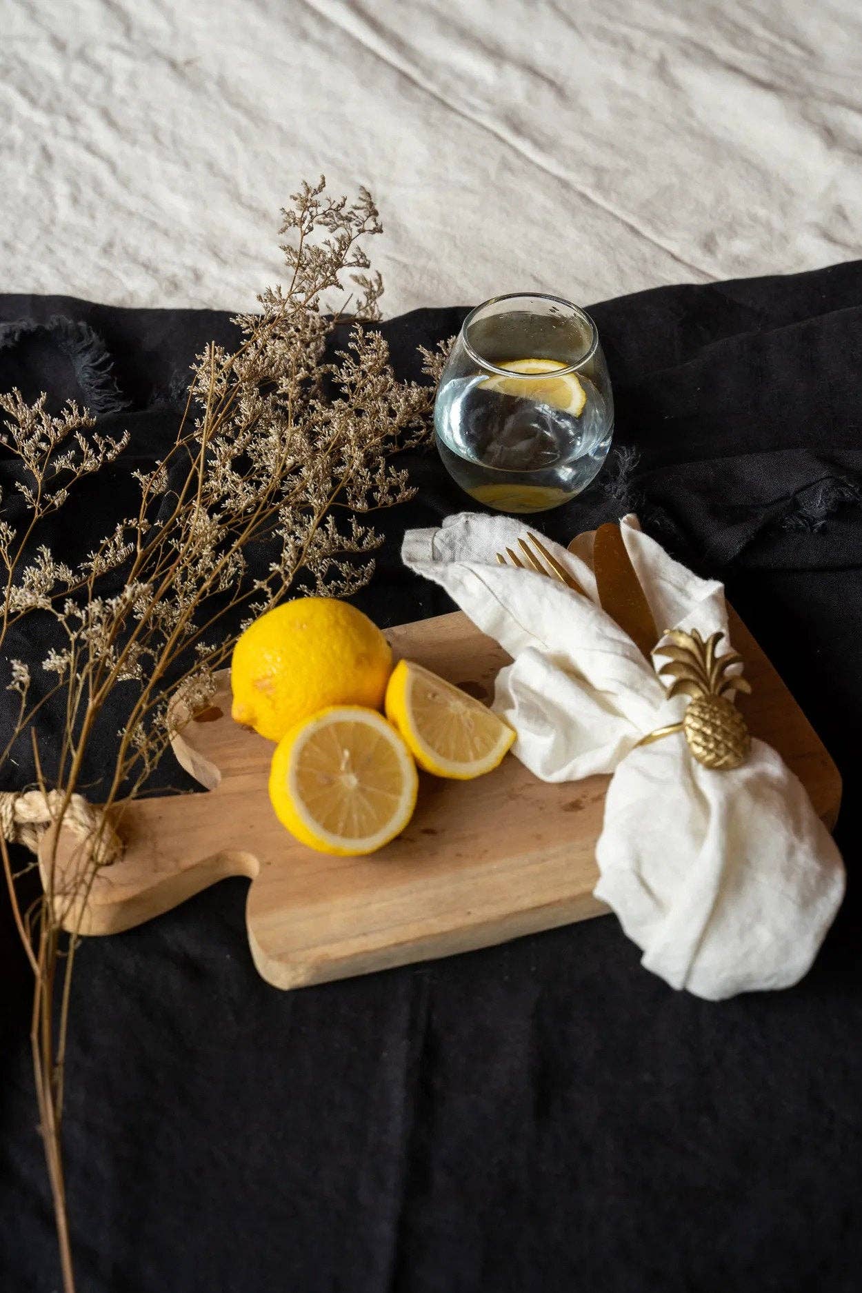 Bazar Bizar Living – wholesale Dinner & cloth napkin – The Linen Napkin - White - Set of 49