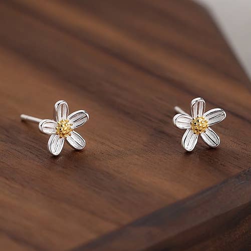 Daisy Oorbel in Sterling Zilver voor wholesale door White Leaf