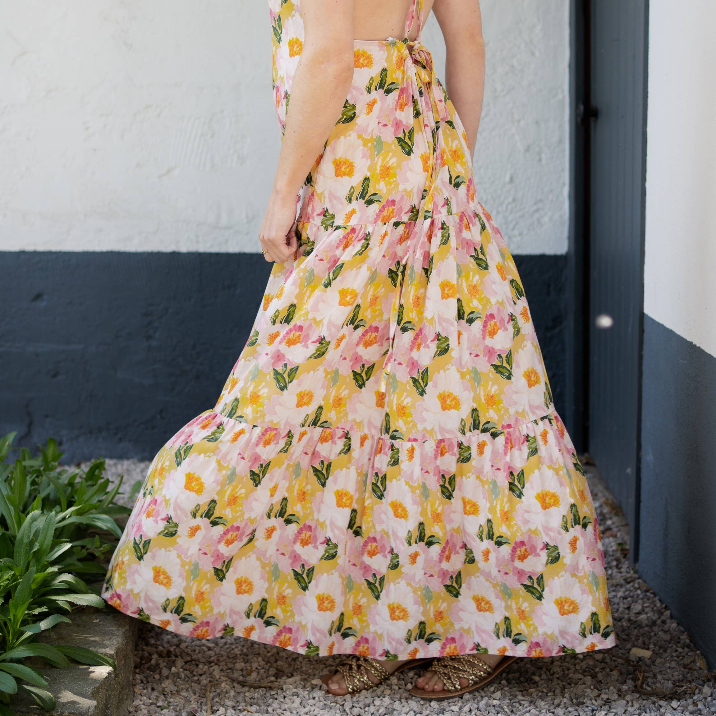 Maison Bloom Mood – wholesale Tygrulle – Rosa - Mönster med stora glittrande pioner2