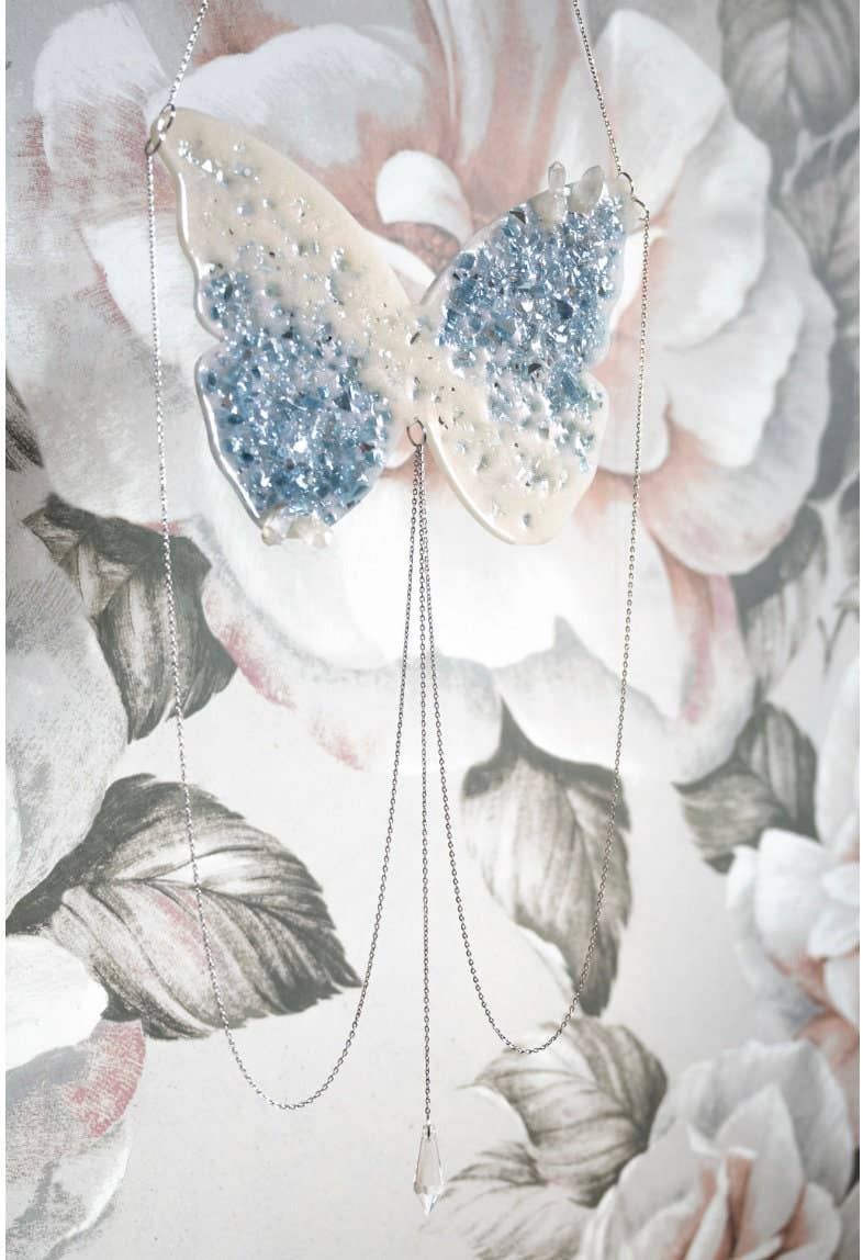 Grey Stone boutique – wholesale Suncatcher – Handmade Butterfly Crystal Suncatcher: Quartz Rainbow Maker9