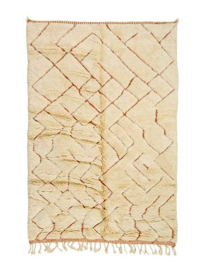Tapis Berbère Mrirt Beige et Terracotta Motifs Reliefs- 232 x 162 cm pour la vente par Néda
