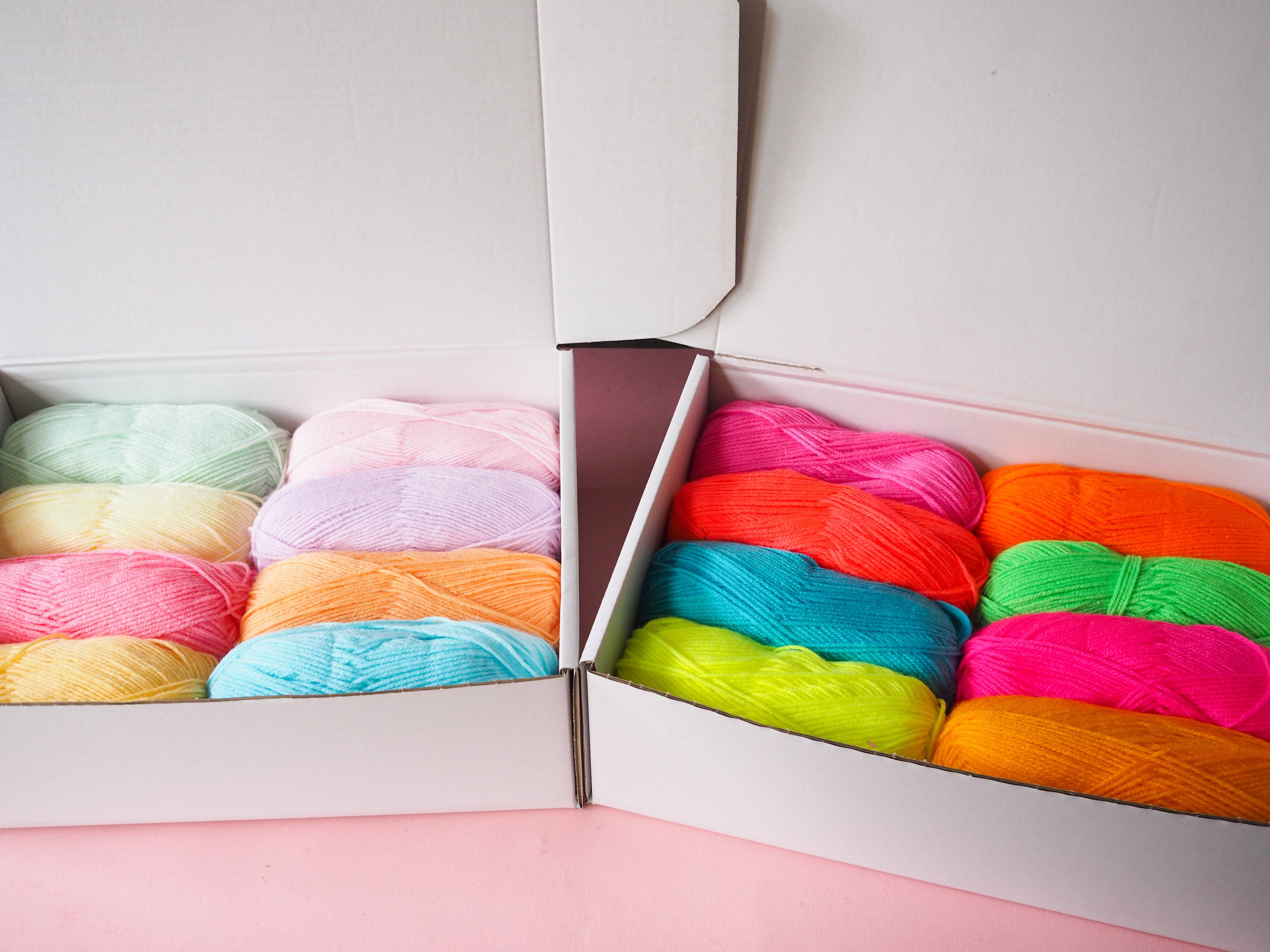 Fat Pom Poms – wholesale DIY craft kit – Bright Giant Pom Pom Kit11