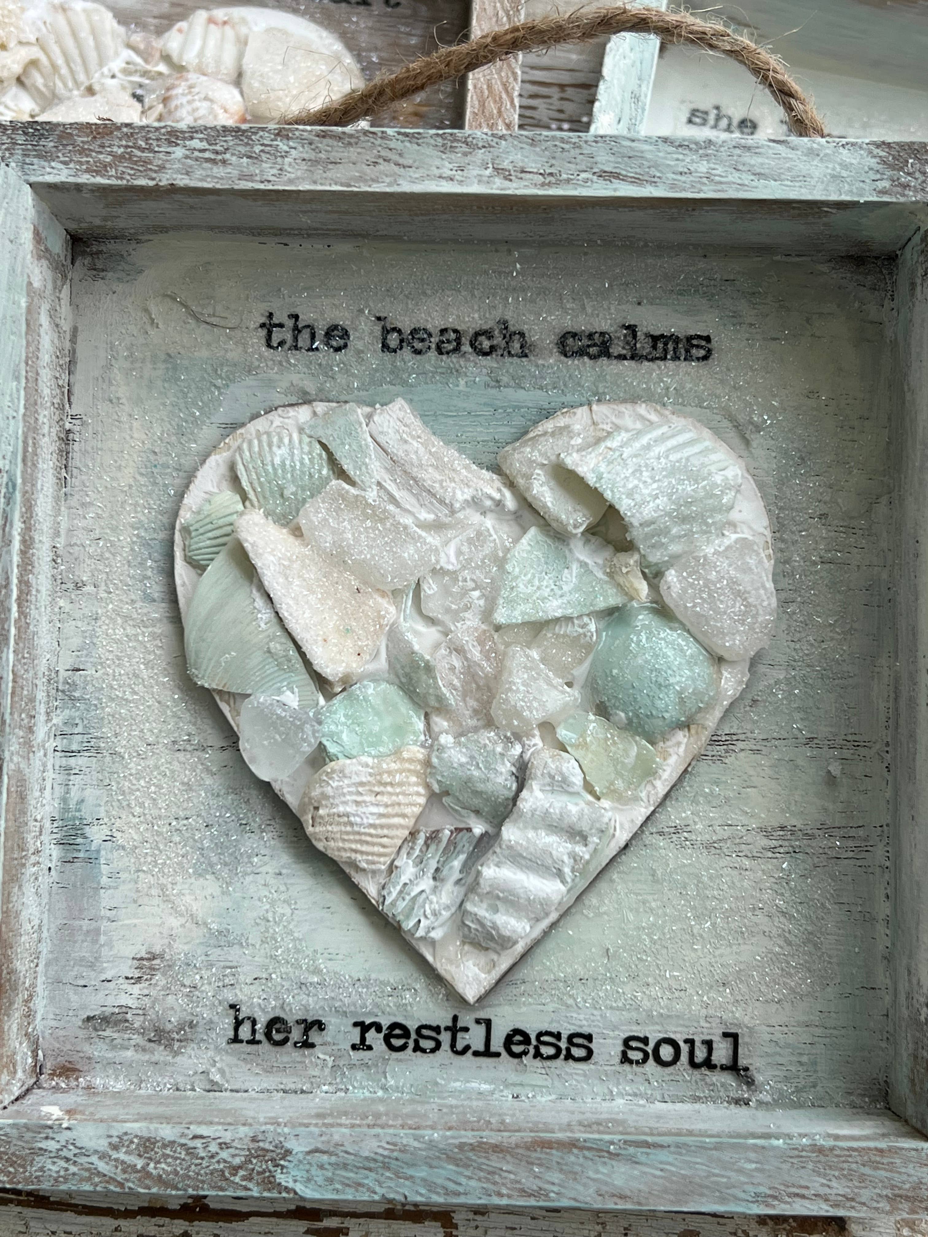 UnfiniSHEd - Wholesale Sign - Sea Shell Mosaic Heart Sign, Choose Saying,1