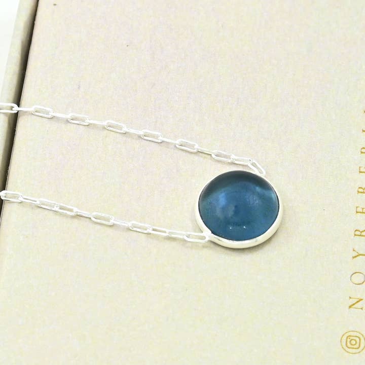 Schmuckoo Berlin - Wholesale Pendant/Charm Necklace - Round Gemstone Necklace Silver 925 - Blue Iolite1