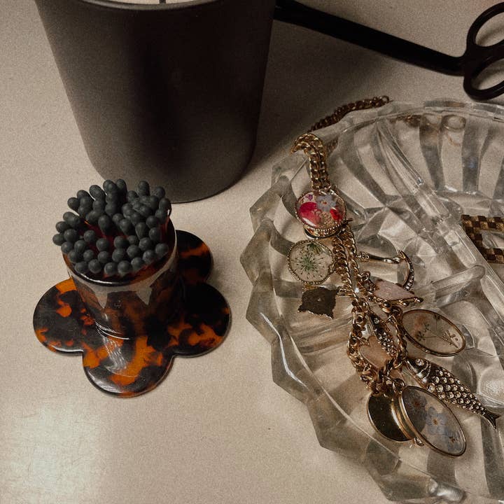 Girl Gang Craft - Wholesale Candle Holder - Tortoiseshell Flower Match Holder + Striker