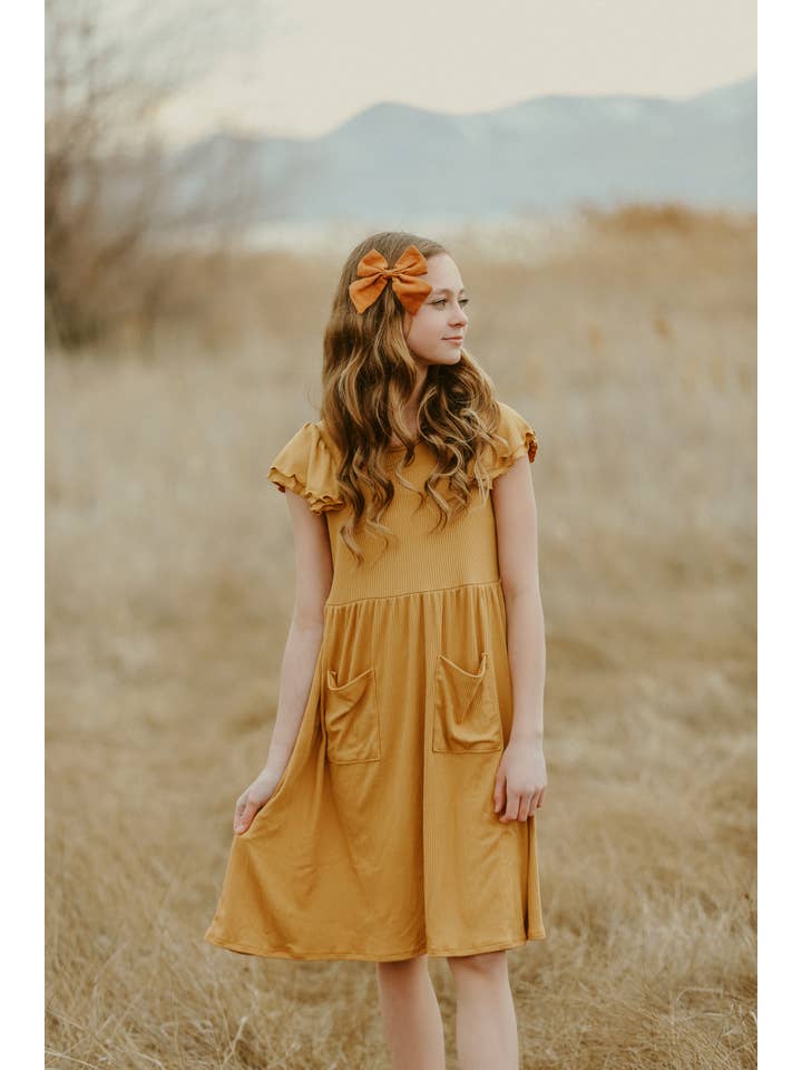 Navy Fields – Engroshandel Kjole - Børn – Raven Smør Gul Rib Strik Kjole4