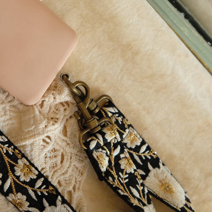 La N'atelier - Wholesale Charging Dock - Universal Mobile Patch Phonecord Lanyard3