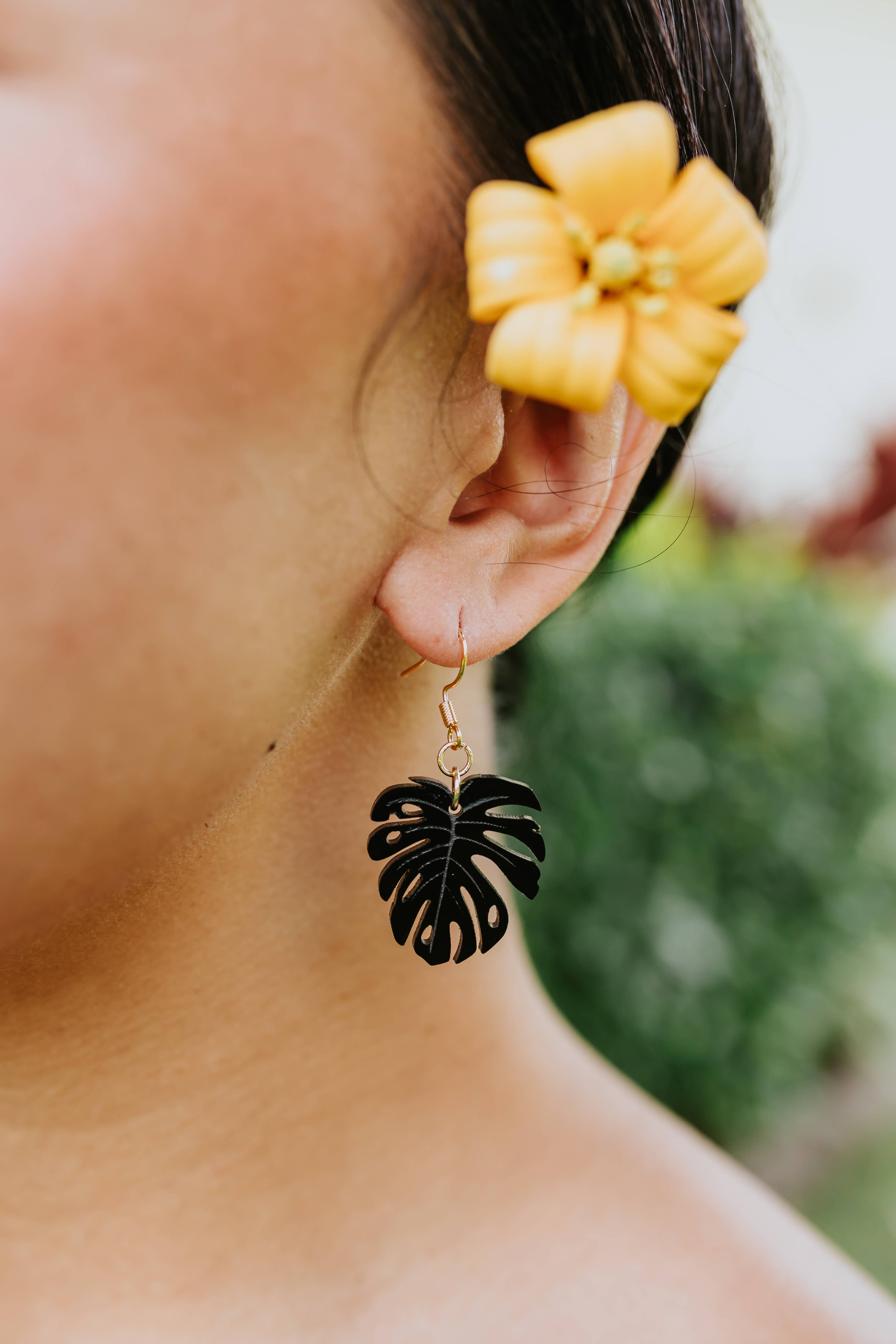 Island Breeze Designs - Wholesale Dangle Earrings - Monstera Earring0