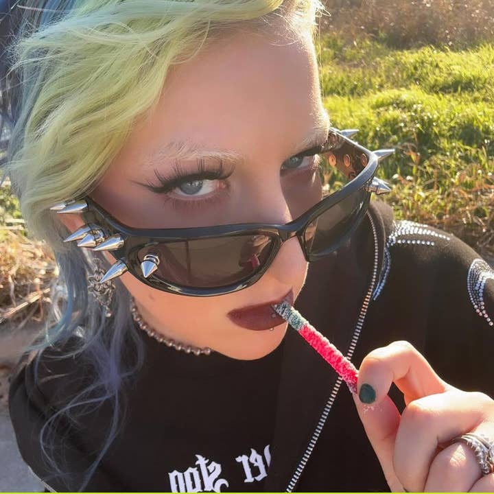 Rotten Candy - Wholesale Gummy - Sour Gummy Worms Candy: GF, Prebiotics, Low Sugar5