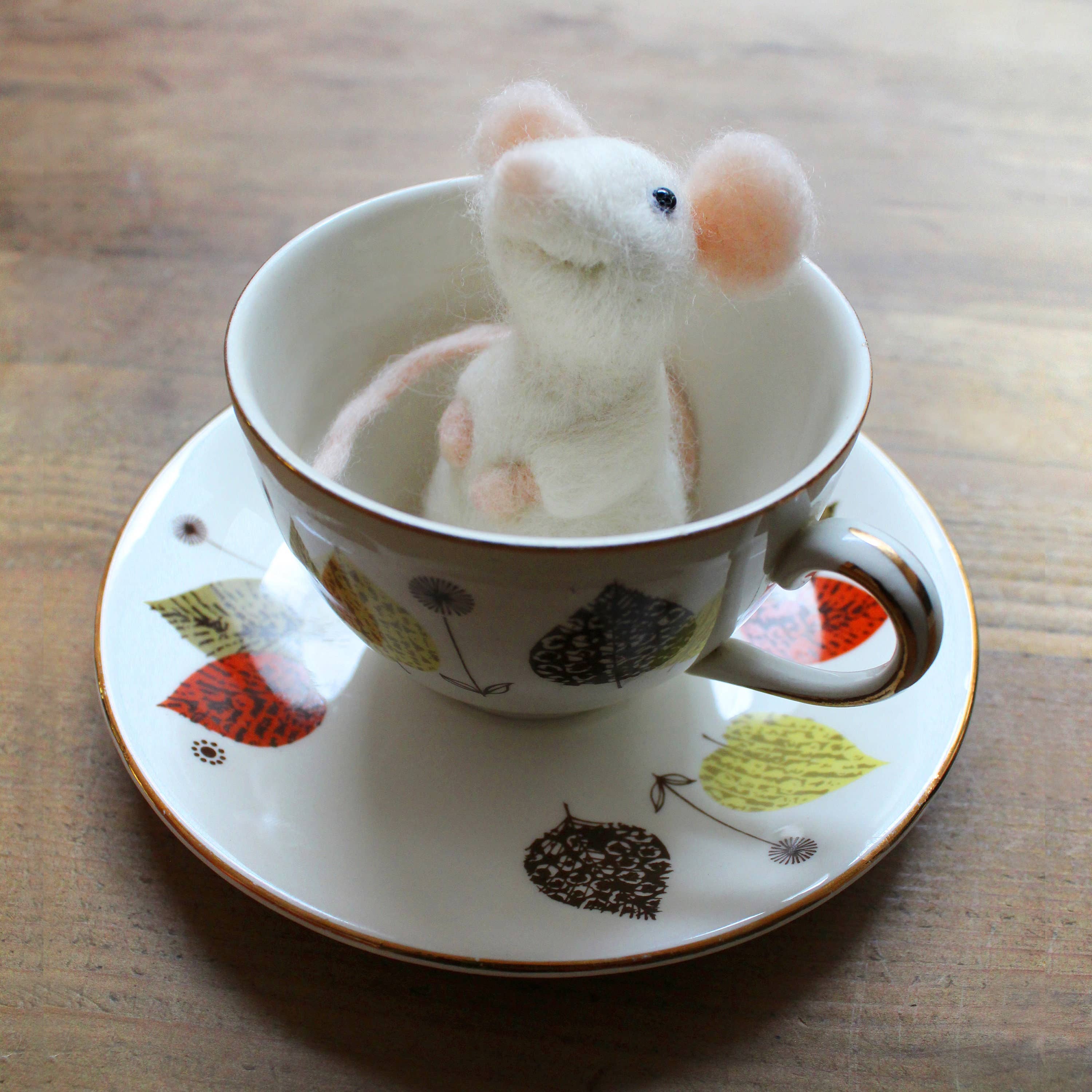 Bergin & Bath – wholesale Craft sewing kit – Needle Felting Kit - Mouse - Learn To Make TWO Cute Mice9
