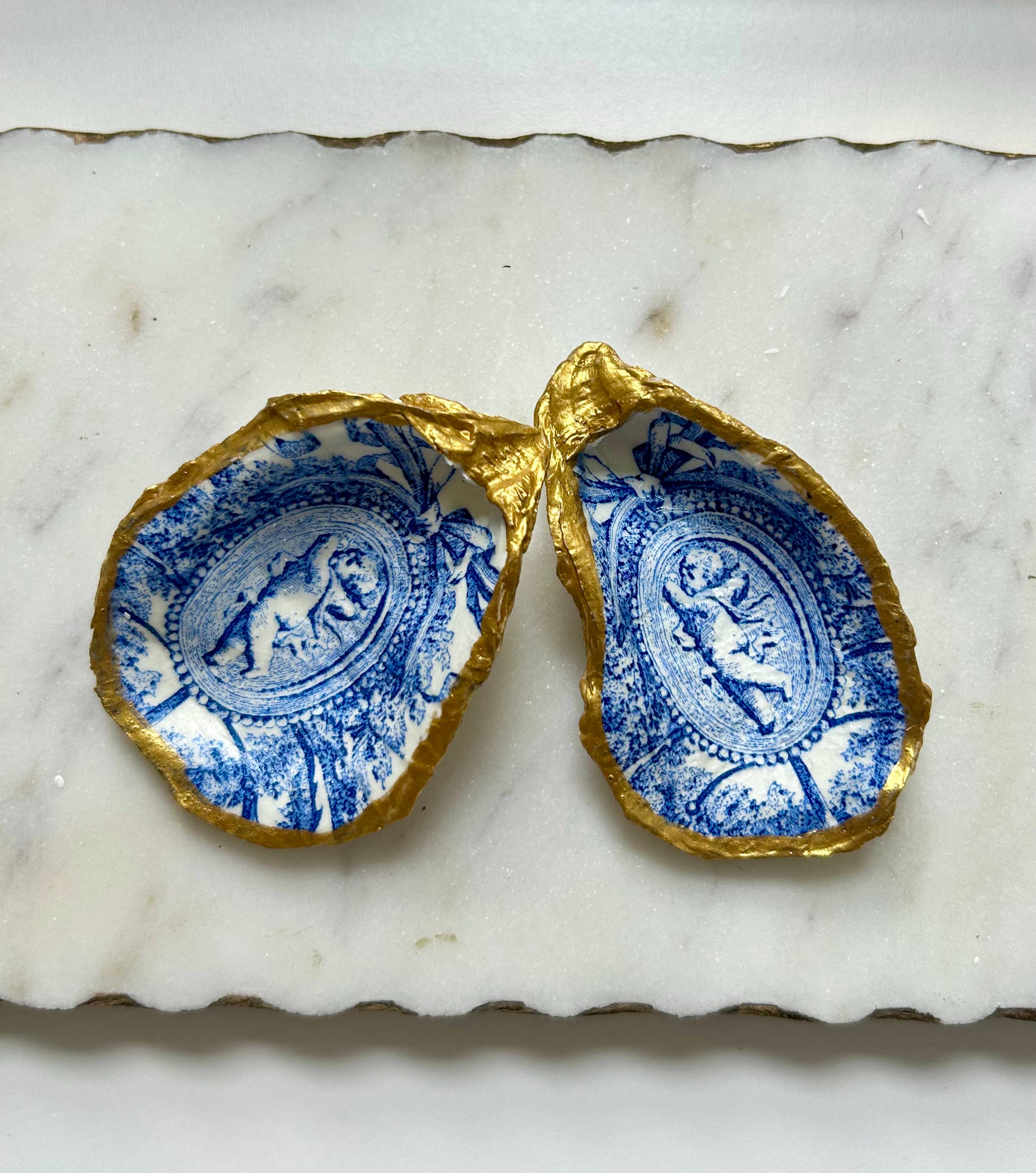 Del Mar Designs DC - Vendita all'ingrosso Portagioie - Edizione Limitata Portagioie a Conchiglia Blu Cherubino1