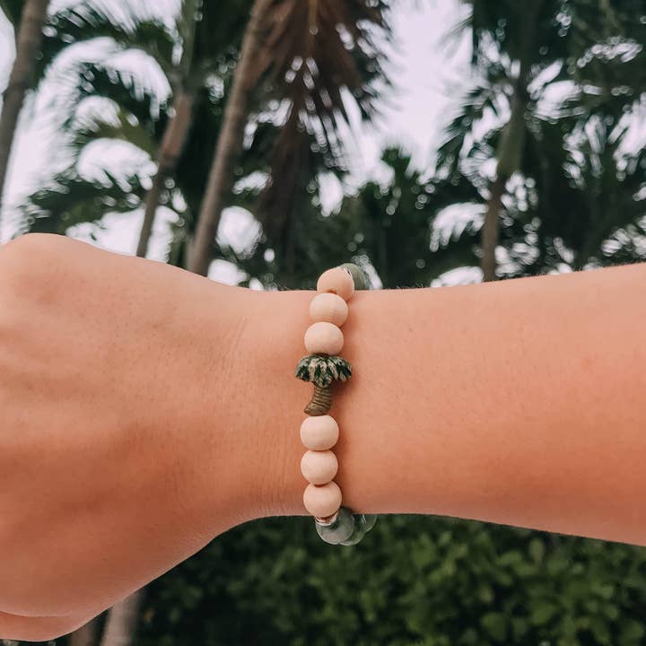 Koholako - Wholesale Beaded Bracelet - Palm Tree1