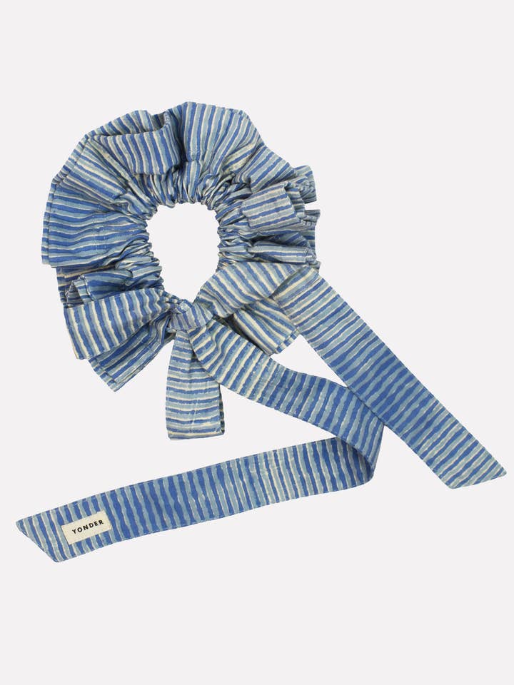 Cotton Tie Collar | Candy Cane | Indigo for wholesale by YONDER.