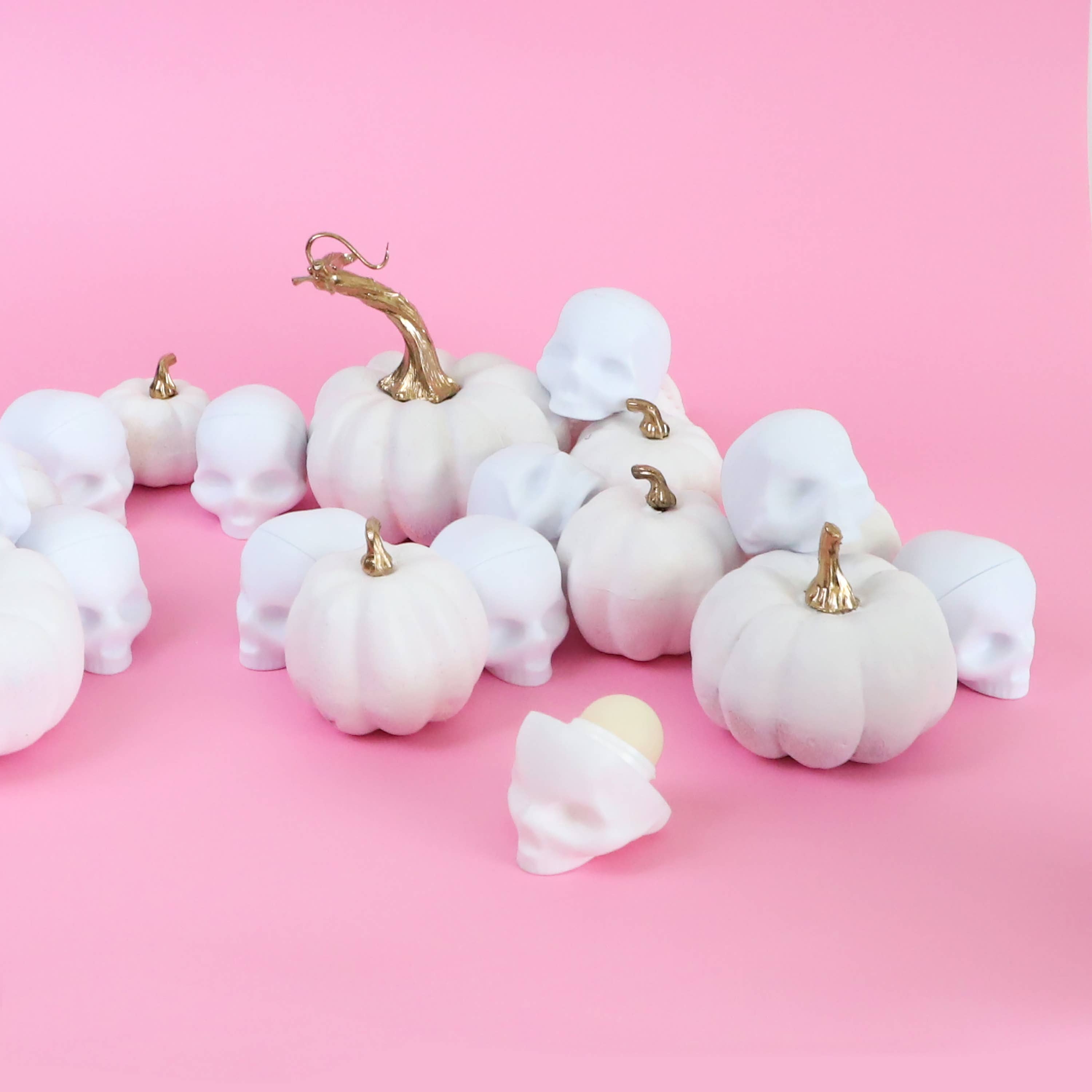 Rebels Refinery - Wholesale Lip Balm Set - 3 Pack Skull Lip Balm HALLOWEEN LIMITED EDITION 100% Natural6