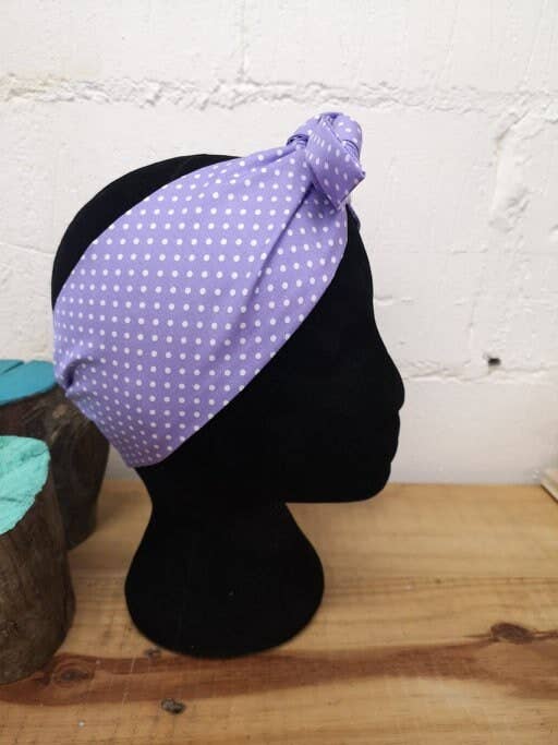Foulard à pois lilas et blanc style pin up pour la vente par Aye Aye
