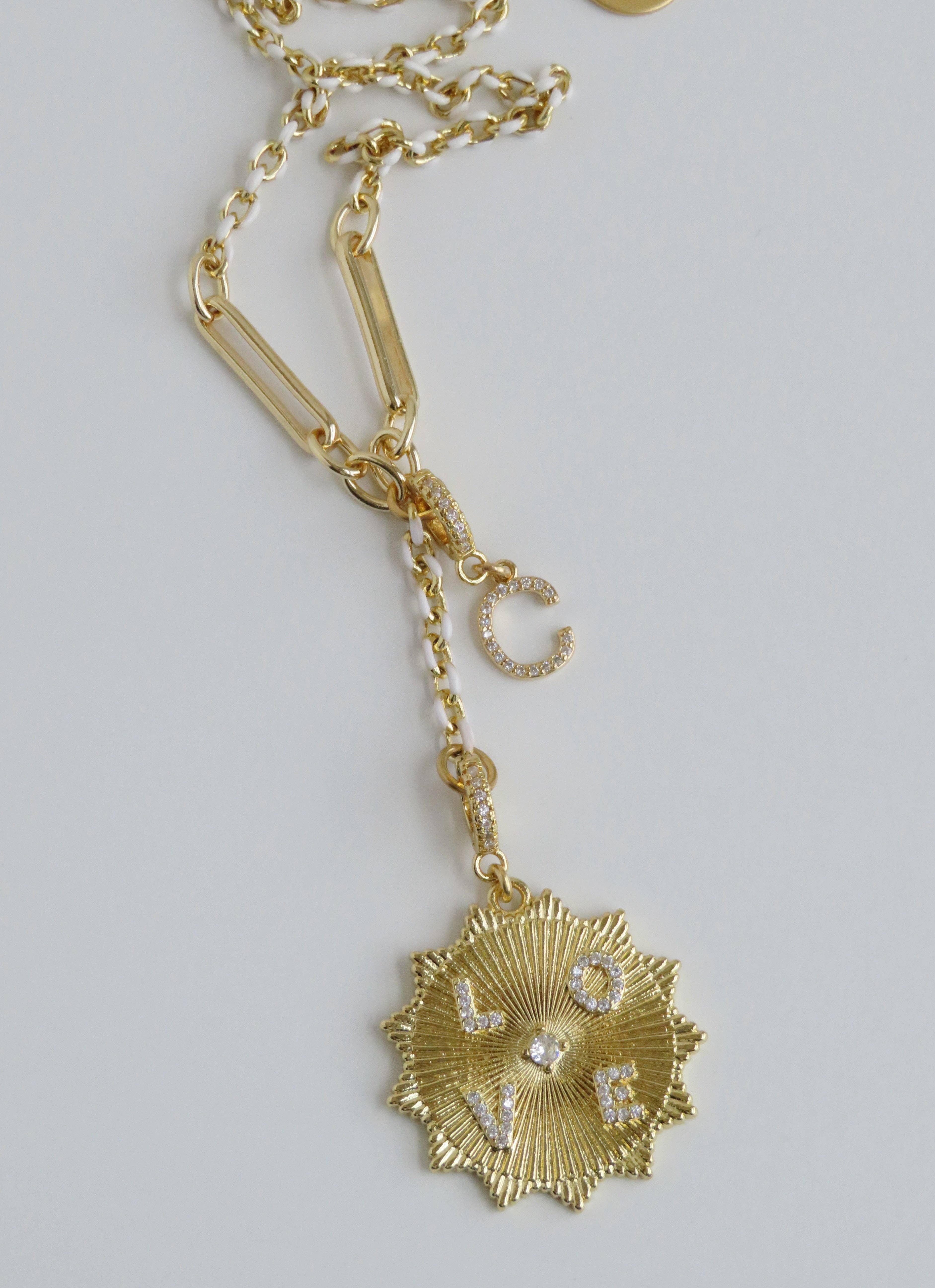 Boutique Suarez Co. - Wholesale Y-Neck/Lariat Necklace - White Oval Link Lariat Charm Holder Necklace6