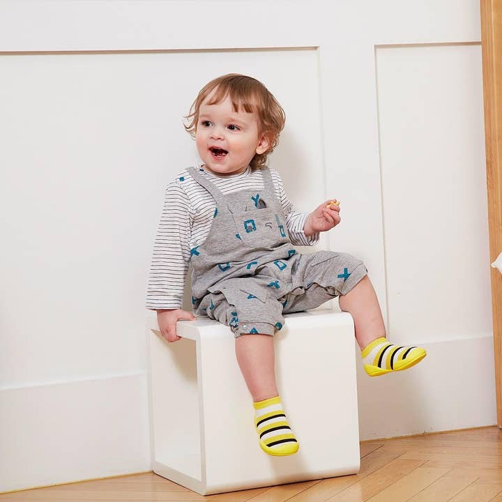 Bumble Bee per la vendita all'ingrosso da parte di Go-Shins