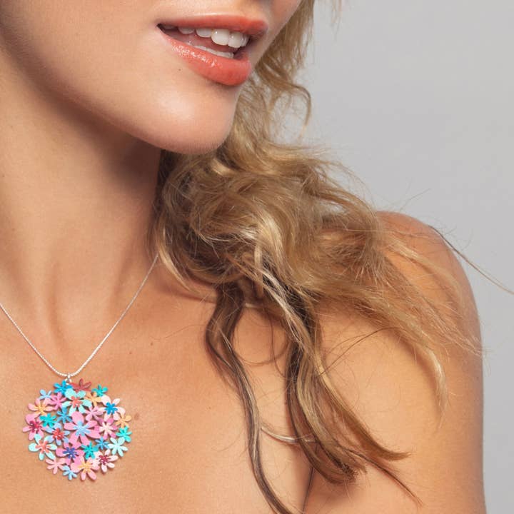 RAS – Großhandel Kette mit Anhänger/Charm – Kurze Halskette Bouquet Türkis Versilbert