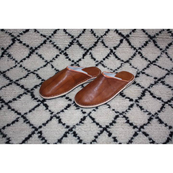 Boutique Huléti - Vendita all'ingrosso Pantofole - Unisex - PANTOFOLE IN PELLE DI CAMMELLO - Produzione berbera fatta a mano al 100% - Uomo e donna - Dai 35 ai 49 anni! -