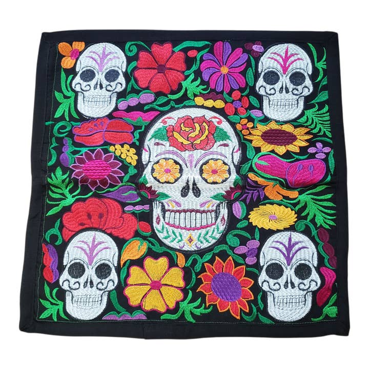 Juego de 2 fundas de cojín mexicanas bordadas Funda de almohada decorativa - Día de Muertos - 48 cm x 48 cm para venta al por mayor de The Little Pueblo