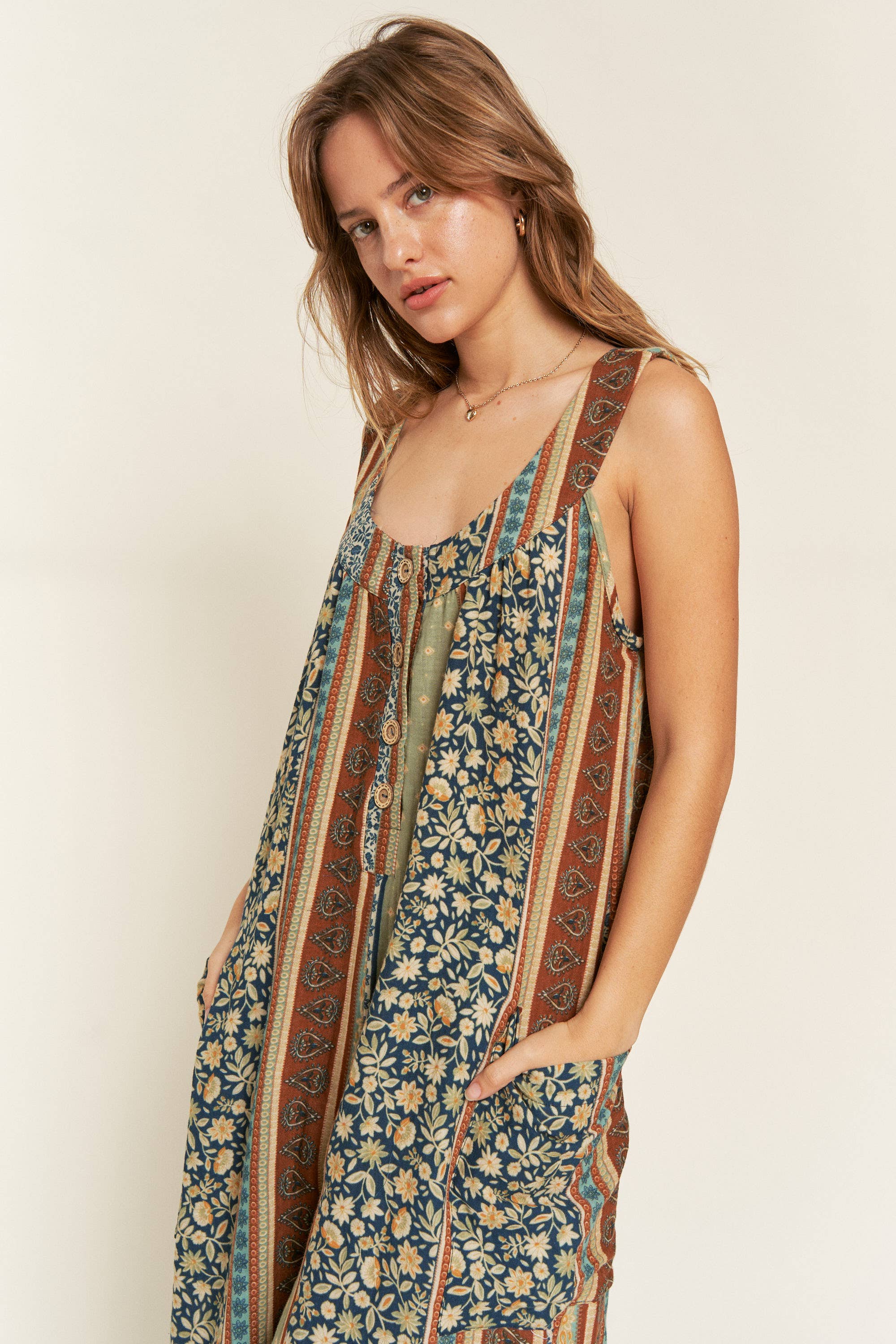 JADE BY JANE – Engroshandel Jumpsuit - Dame – ÆRMELØS FARVEBLOK BLOMSTERPRINT JUMPSUIT MED LIGE BEN14