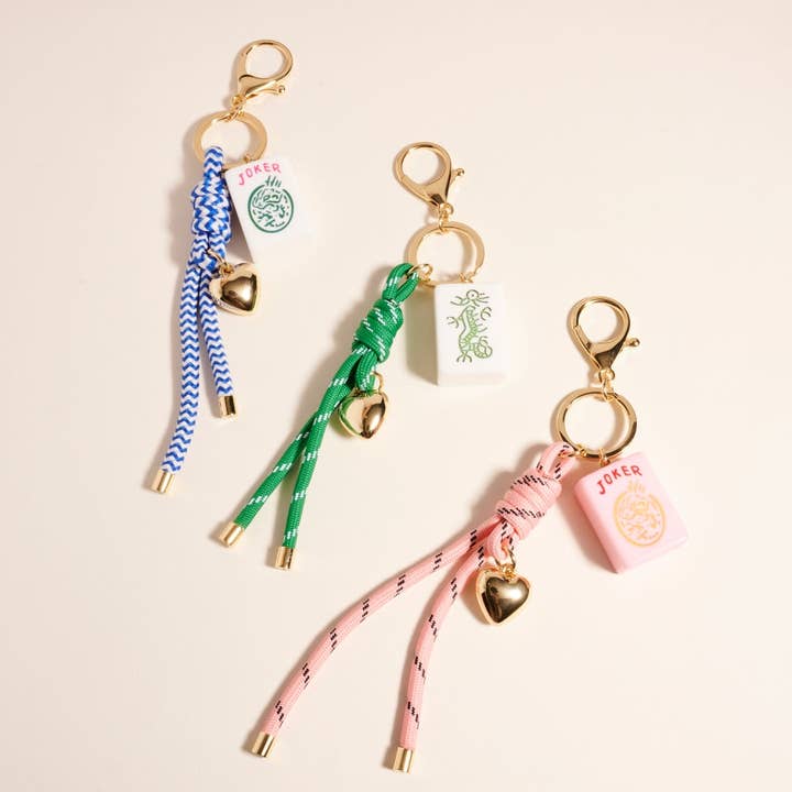 Mahjong-bricka Puffigt Hjärtformat Snörnyckelring Väskdekoration för wholesale av Designature New York