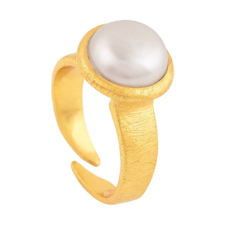 Pearls Galore verstellbarer Kissenring mit Perlen, goldfarben für den Großhandel von Protsaah