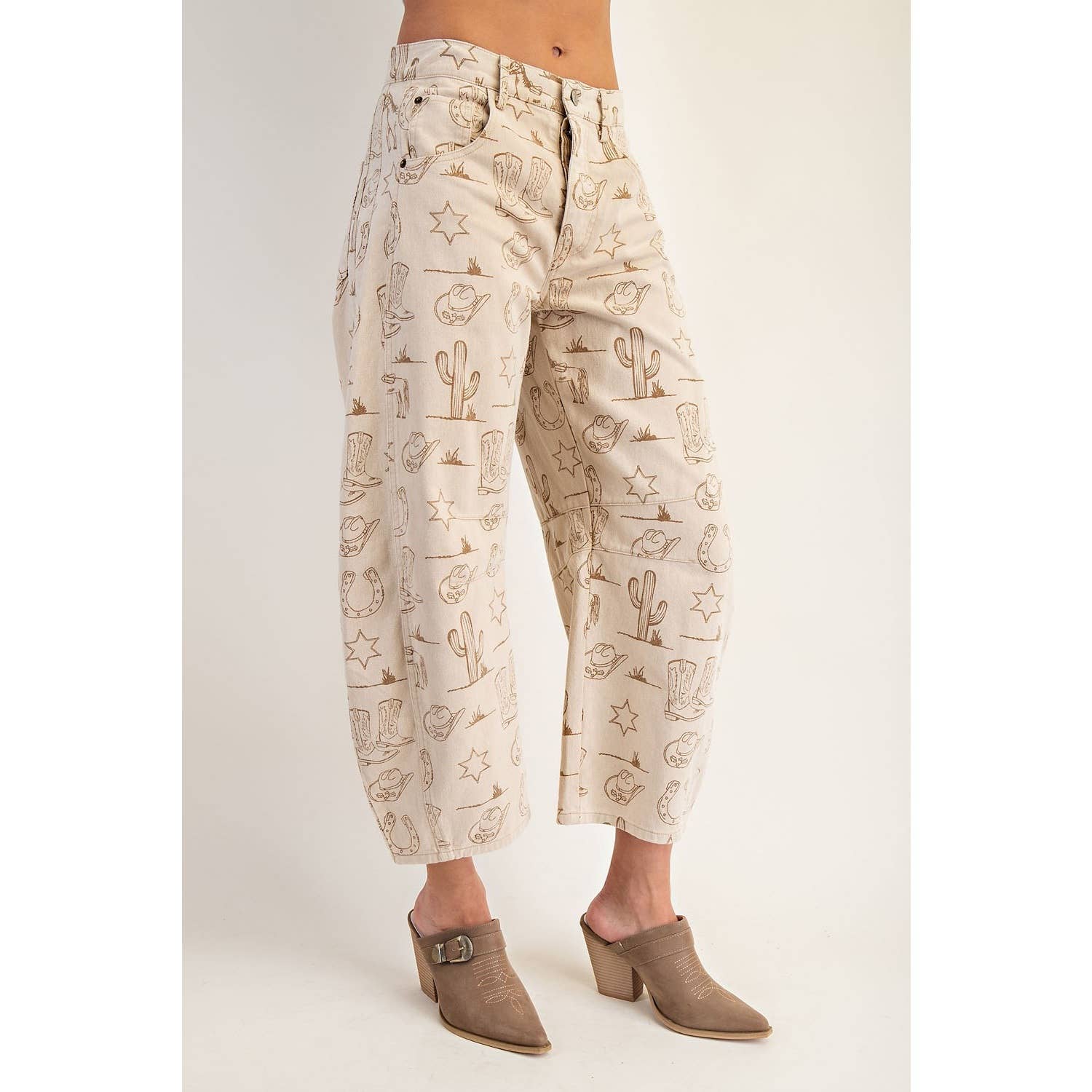 AMANDEL LATTE NIEUWE Mineral Washed Western Barrel Leg Jeans voor groothandel op Faire2