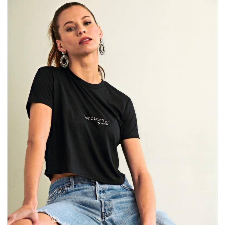 Top court noir Confident pour la vente par ADIBA