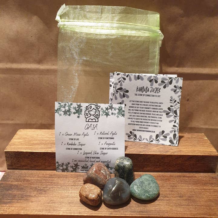 Ensemble de Pierres Cristal Gaia - CSTS3 pour la vente par The Hare And The Moon