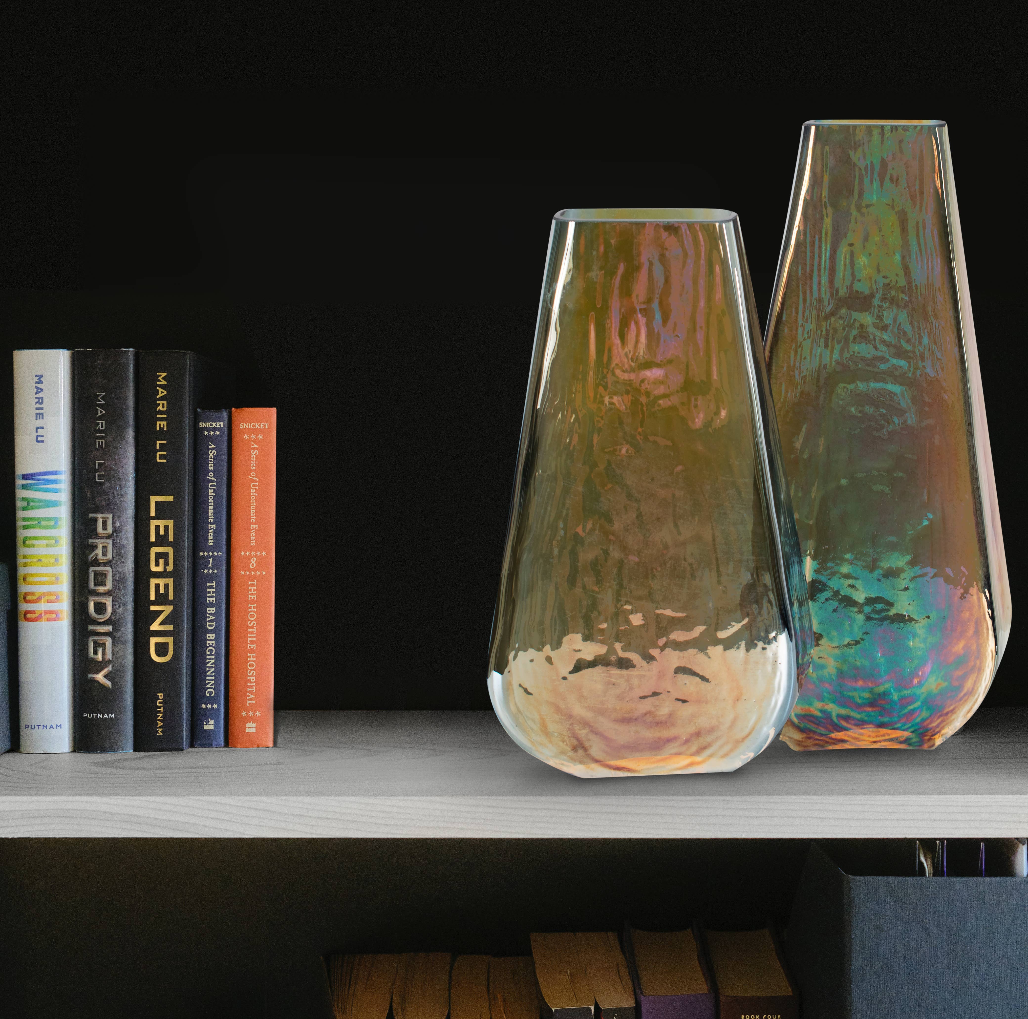 Howard Elliott on Faire – Engroshandel Vase – Ragnar iriserende vasekollektion6