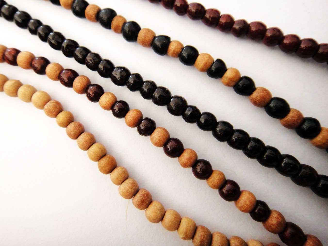 Tika - Wholesale Beaded/Pearl Necklace - Wood Necklace- 3mm12