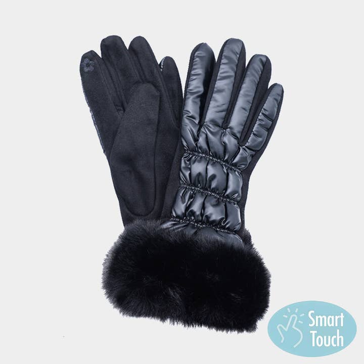 Gants Puffer Smart Touch à manchette en fausse fourrure pour la vente par Madeline Love
