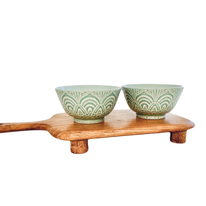 Kleine hondenvoerbak met bakjes | verhoogde voerstandaard voor honden | Ba voor wholesale door Rosie and Vi