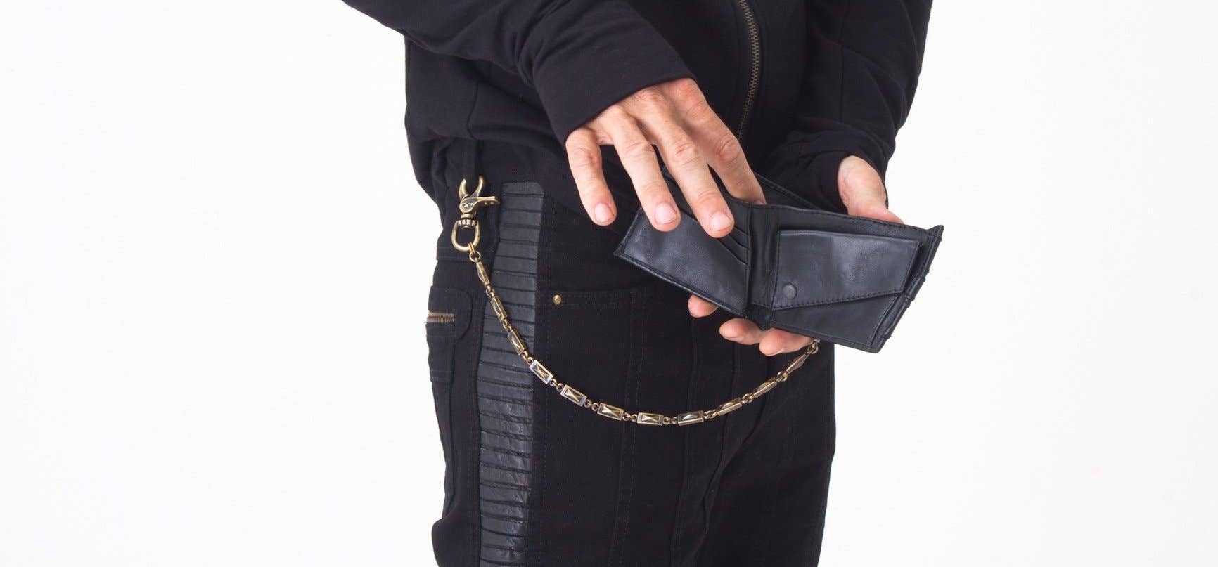 Jan Hilmer + Sparrow - Wholesale Wallet - Men's - Dark star wallet with chain - Men's black leather wallet4