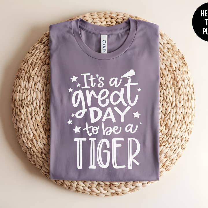 Det är en fantastisk dag att vara en tiger för wholesale av The Shirt Republic