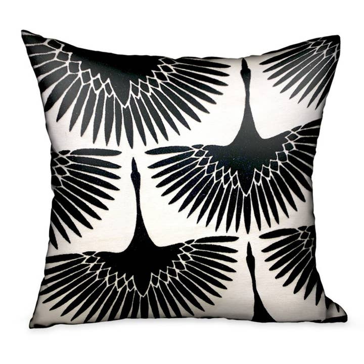 Coussin de luxe à motif animalier noir Black Swan pour la vente par Plutus Home Brands